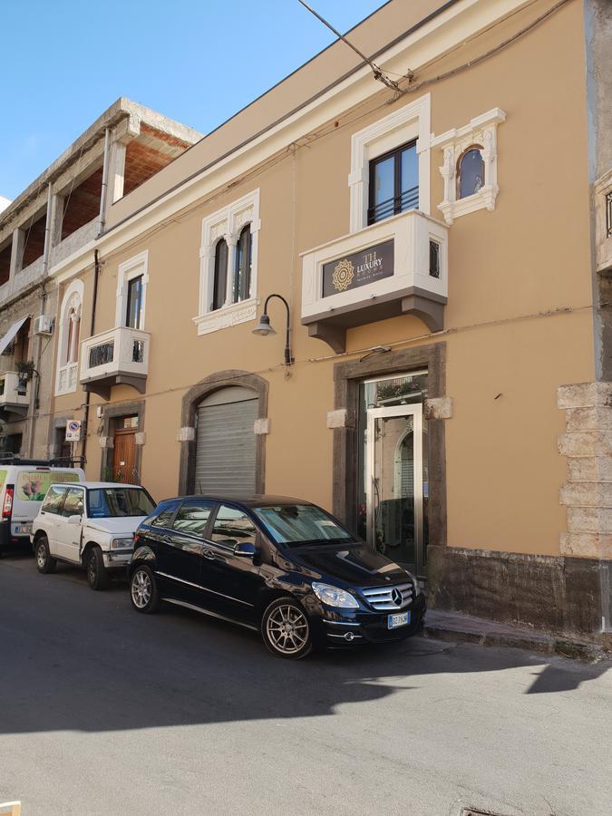 Th Luxury Rooms & Apartment Джардини Наксос Екстериор снимка